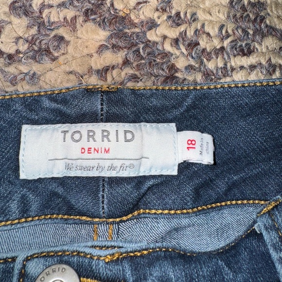 Torrid Jegging crops SZ 18 - Picture 3 of 3